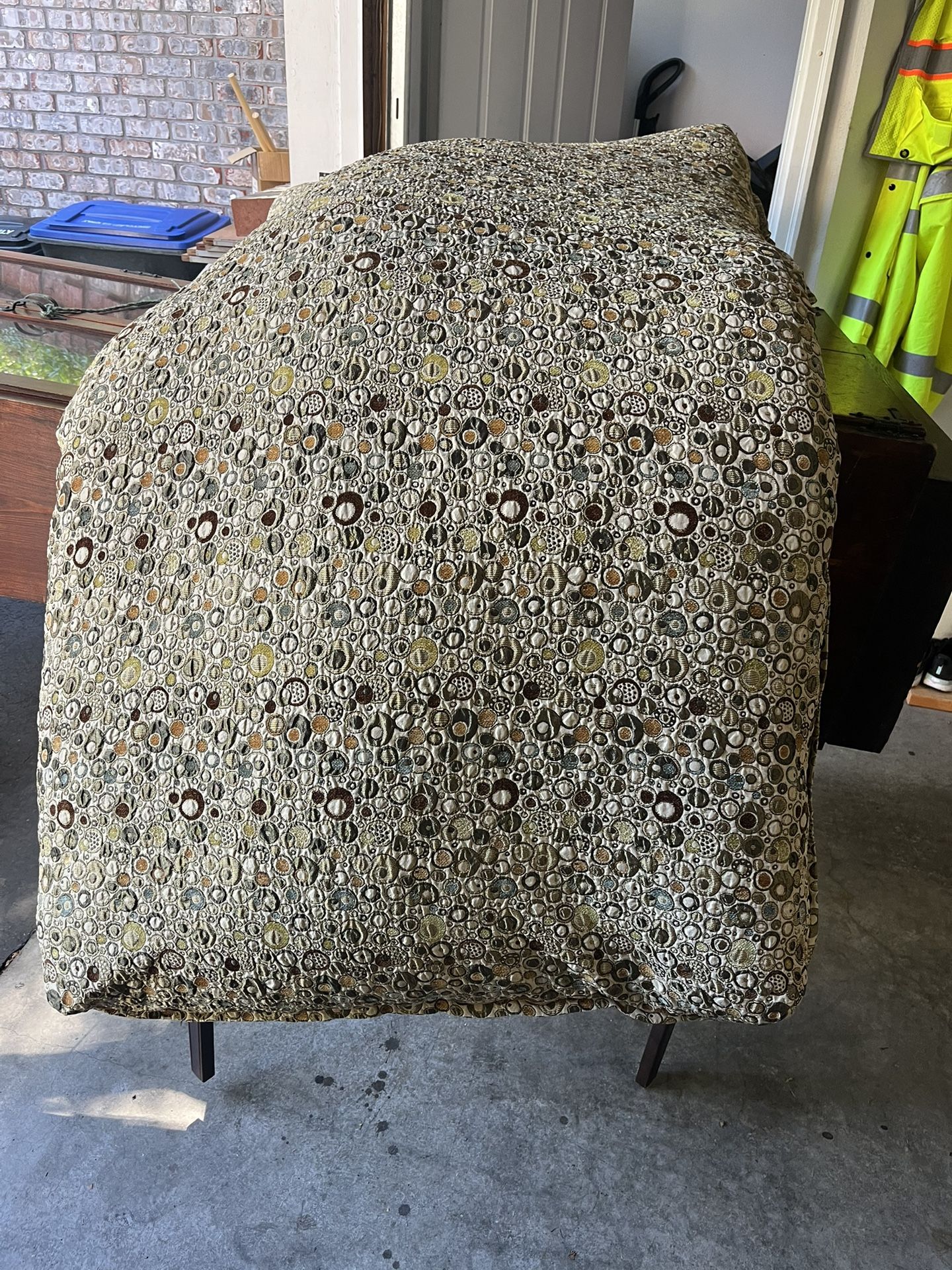 Cushion Bed