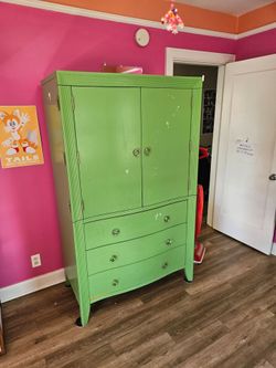 Free cabinet