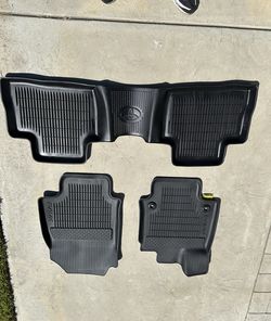 2023 Toyota RAV4 OEM Floor Mats