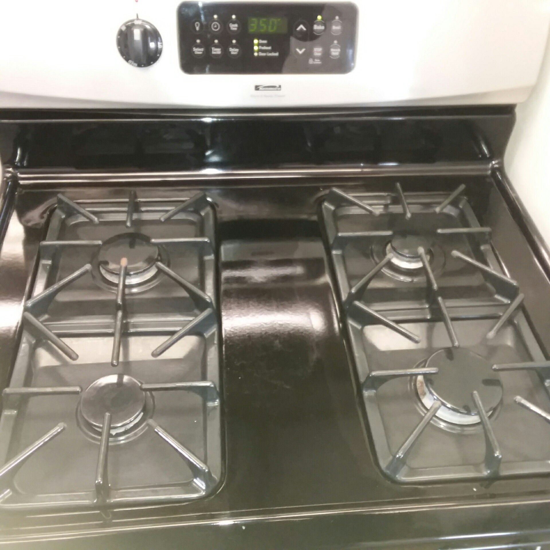 2 YR OLD KENMORE SELF CLEAN OVEN GAS W WARMING DRAWER for Sale in