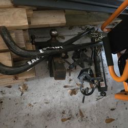 Camper Tow Hitch Assembly 