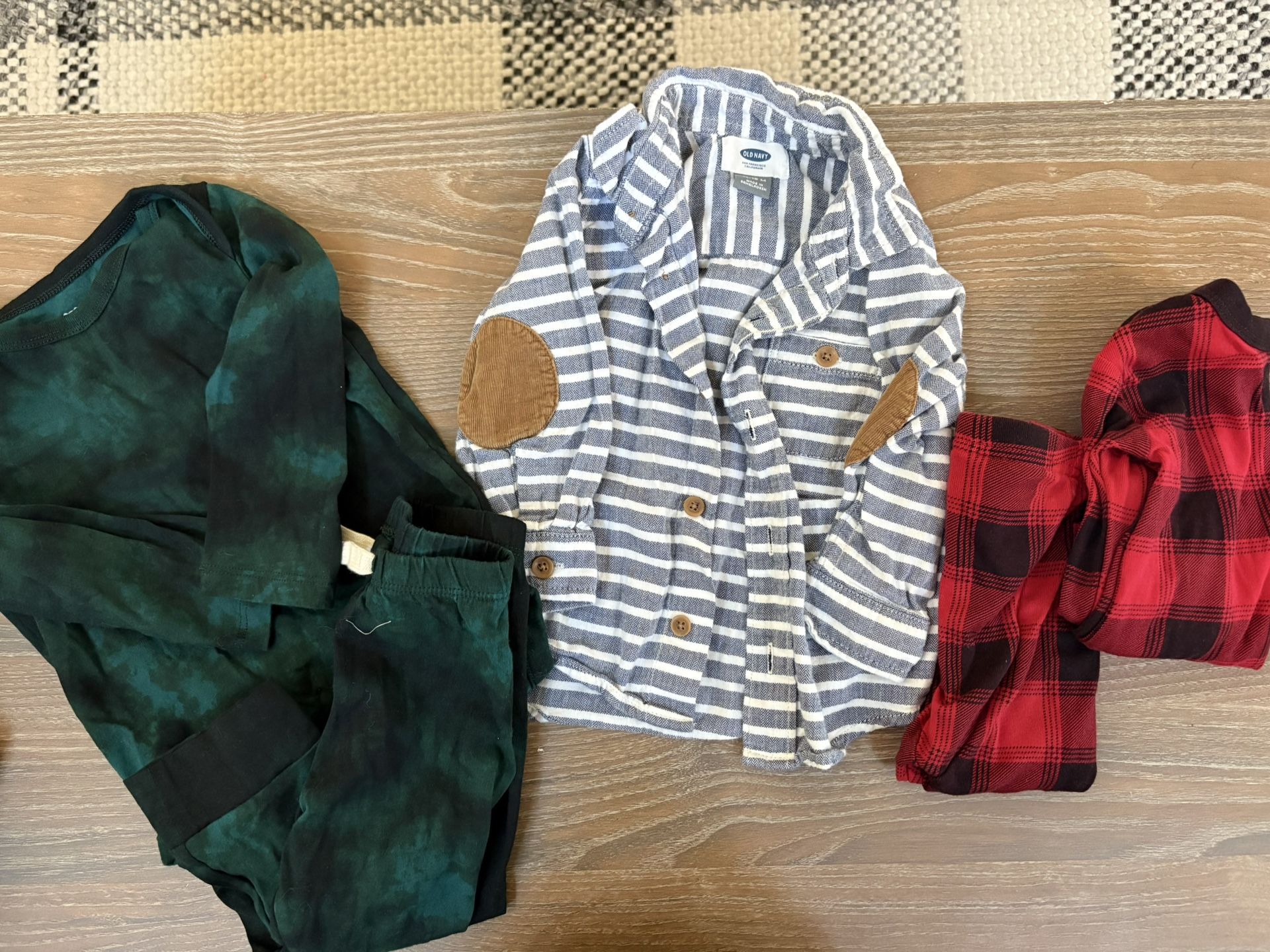 Size 12 Months Green Outfit + Christmas Pjs + Long Sleeve $5 For All