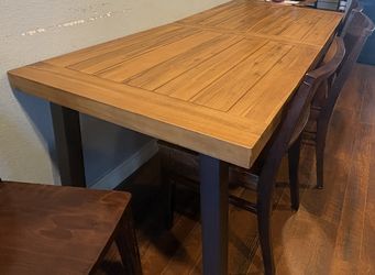 Table With 4 Chairs $35