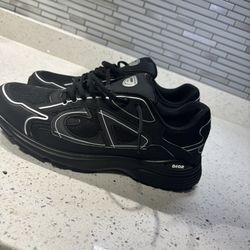 Black Dior B30 Size 42