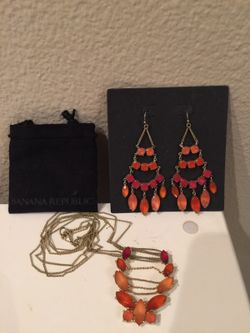 Banana Republic Necklace & Earring Set