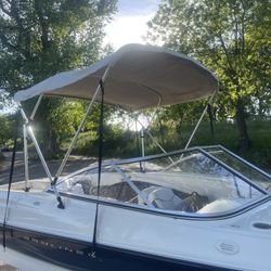 02 Bayliner Capri