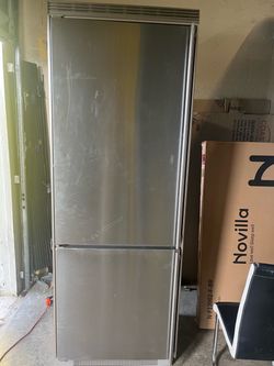 Refrigerator good working condition$150.  30w 25d80h
