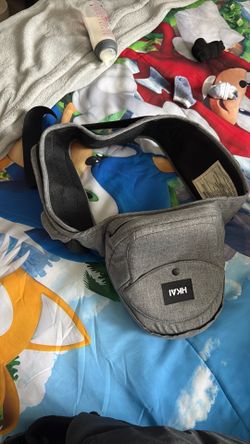 Baby hip carrier