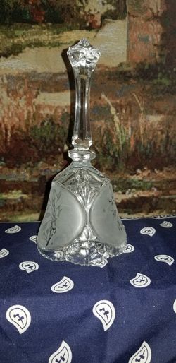 GLASS BELL