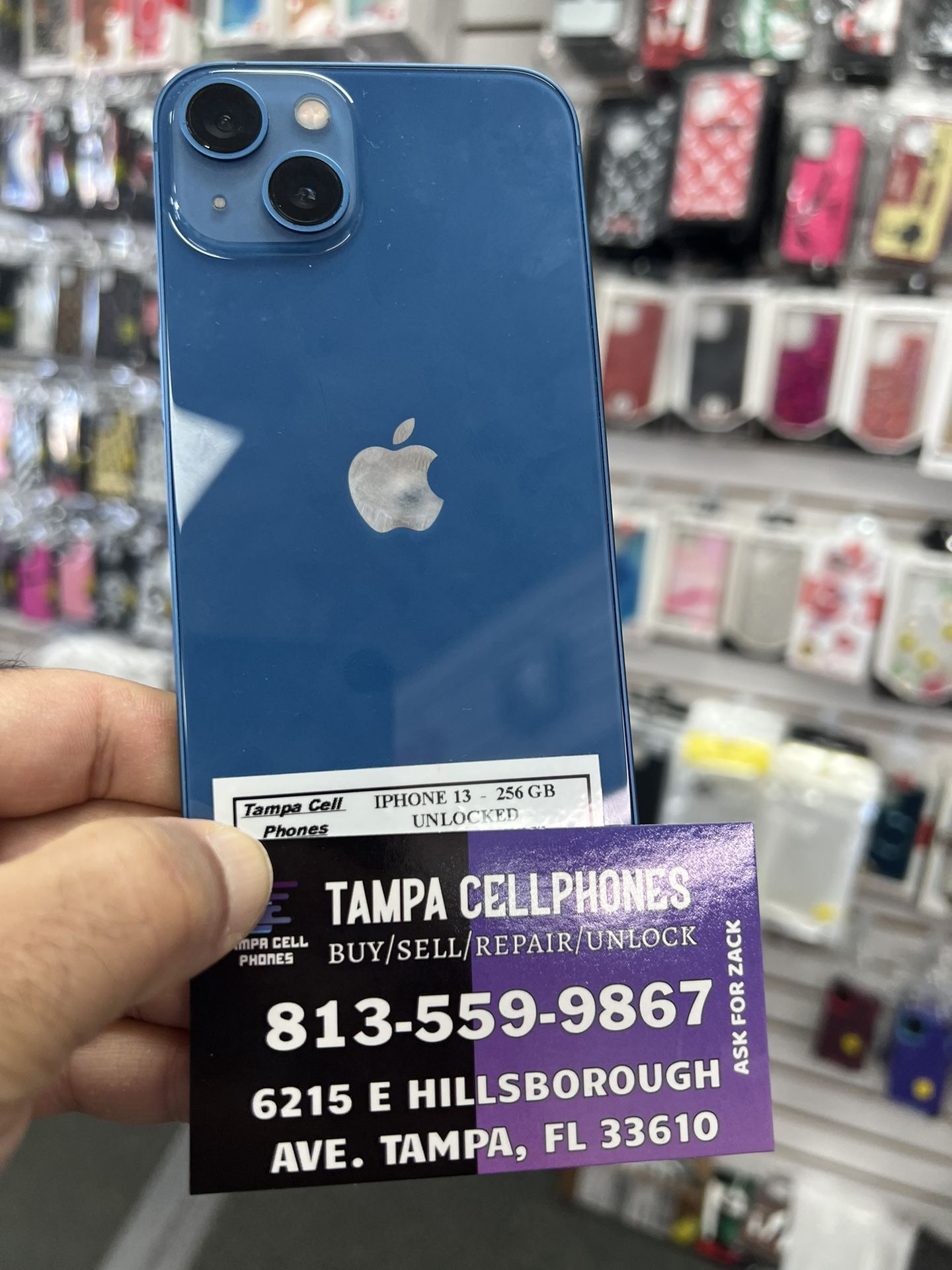 iPhone 13 Unlocked 256 gb excellent condition! $ 400