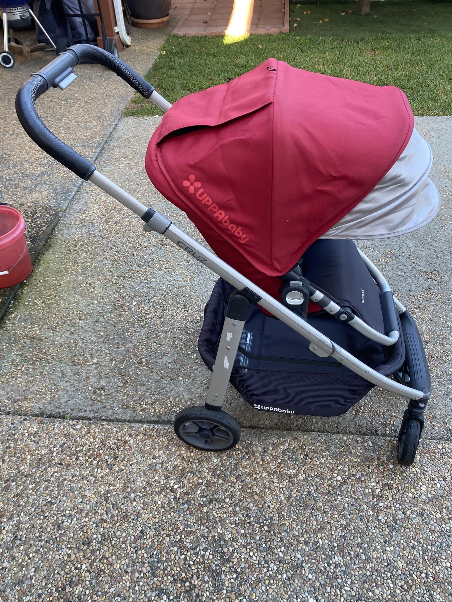 UPPAbaby Cruz stroller w/ Red Top