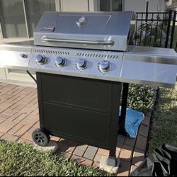 Brand New Propane Gas Grill 