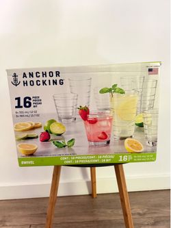 Anchor Hocking 16 piece glass set