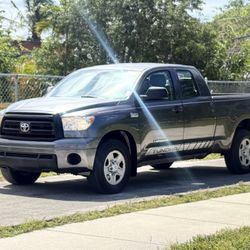 TOYOTA TUNDRA 2010