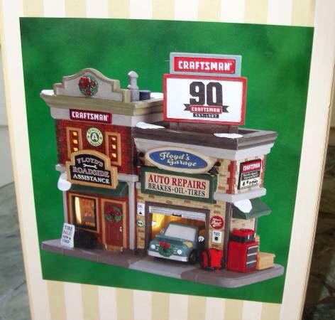 LEMAX VILLAGE COLLECTION FLOYD'S GARAGE #75271 Lighted (Sears Exclusive) NIB. See photos, never opened. only thing to note from storage small dent in