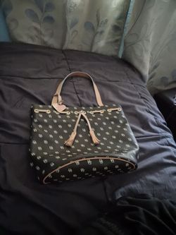 Vintage Dooney And Bourke Monogram Heart Purse Baggreat conditio