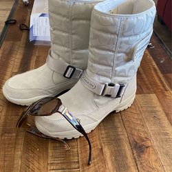 Coach snow boots, size 7, sunglasses