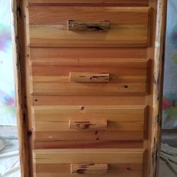 Rustic 4 Drawer Dresser 