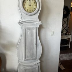 Clock About 7feet Tall 