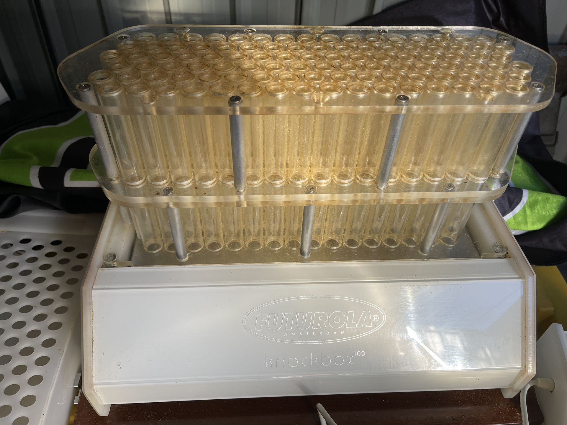 Futurola Ansterdam Knockbox 100