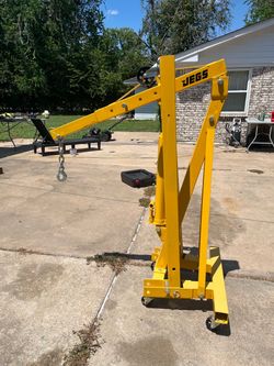 JEGS 1-Ton Foldable Engine Hoist Cherry Picker