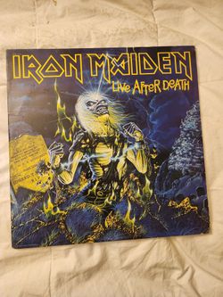 Iron Maiden: Live After Death  & 1 special 3-song EP
