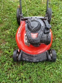 Lawn Mower Troy Bilt Easy To Push Start Right Up good Conditions ready For work