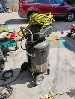 33 gallon husky air compressor