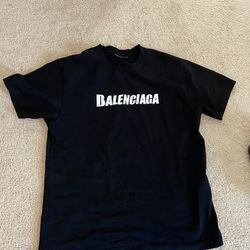 Balenciaga Oversized T Shirt Fits Like L