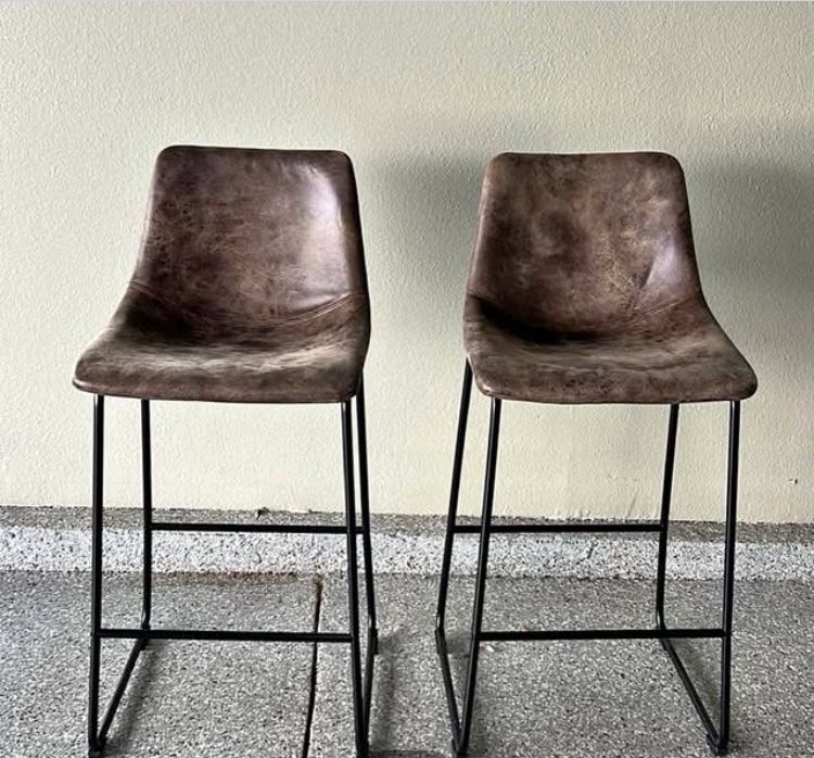 BAR stools NOT counter