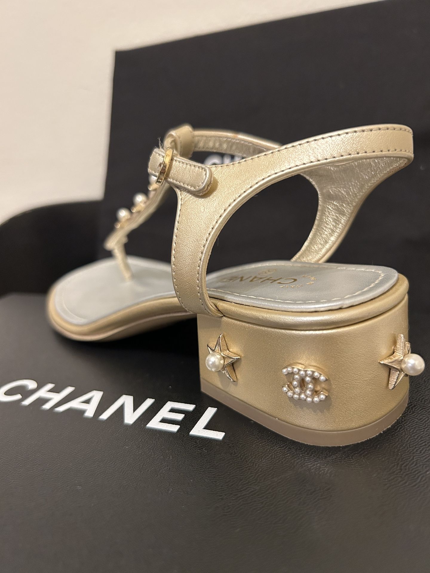 Chanel Interlocking CC logo Sandals