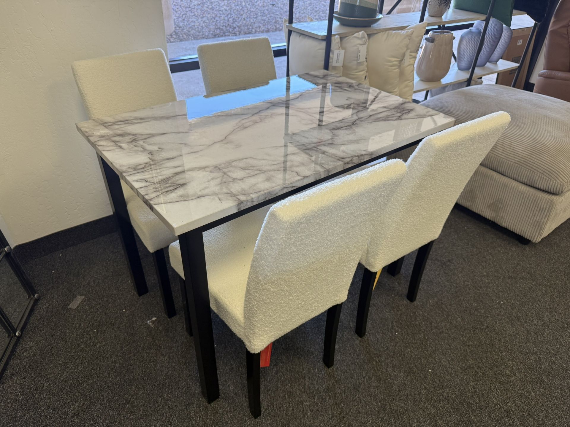 Dining Table With 4 Chairs 