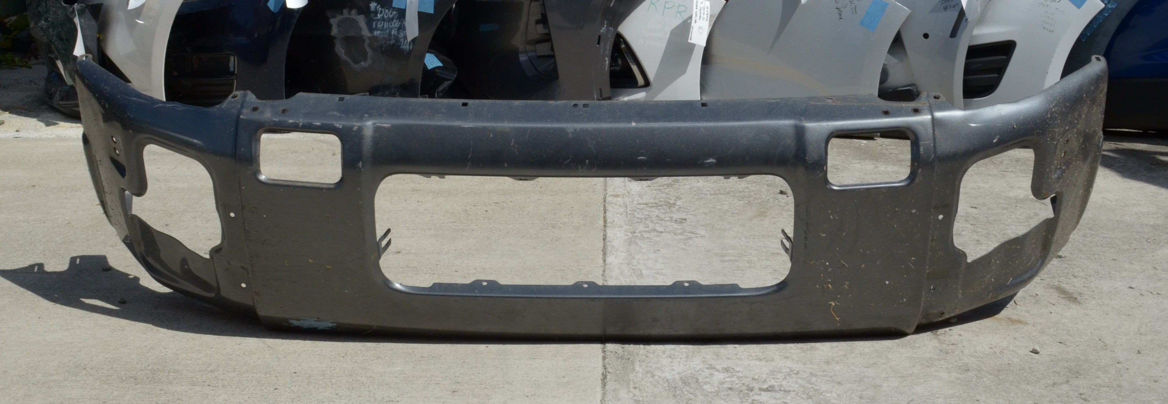 USED REF#M103 || 2008-2015 NISSAN TITAN || FRONT METAL BUMPER