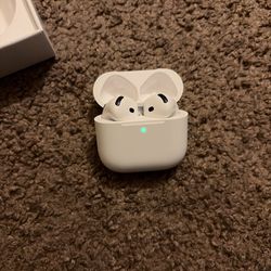 AirPods 4th Gen