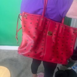 MCM!  Rare reversible Red Liz Medium Visetos Shopper Tote Bag below cost!!!
