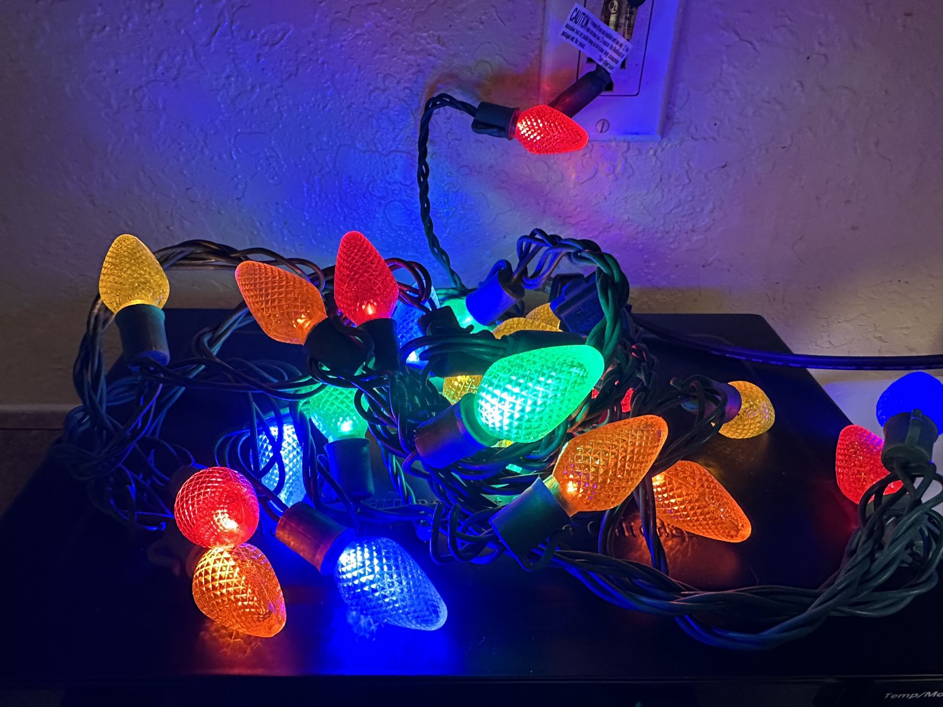 Christmas Special: Christmas Lights - SV LED 25LT C7 green cord multi bulbs 12 Bags