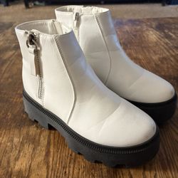 White Boots 