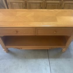 Like NEW Entry table real oak wood