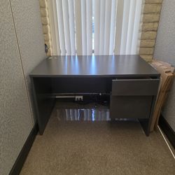 Free Gray Desk
