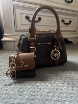 Michael Kors Bedford Legacy XS Duffle + Coin Keychain Set (New w/Tag)