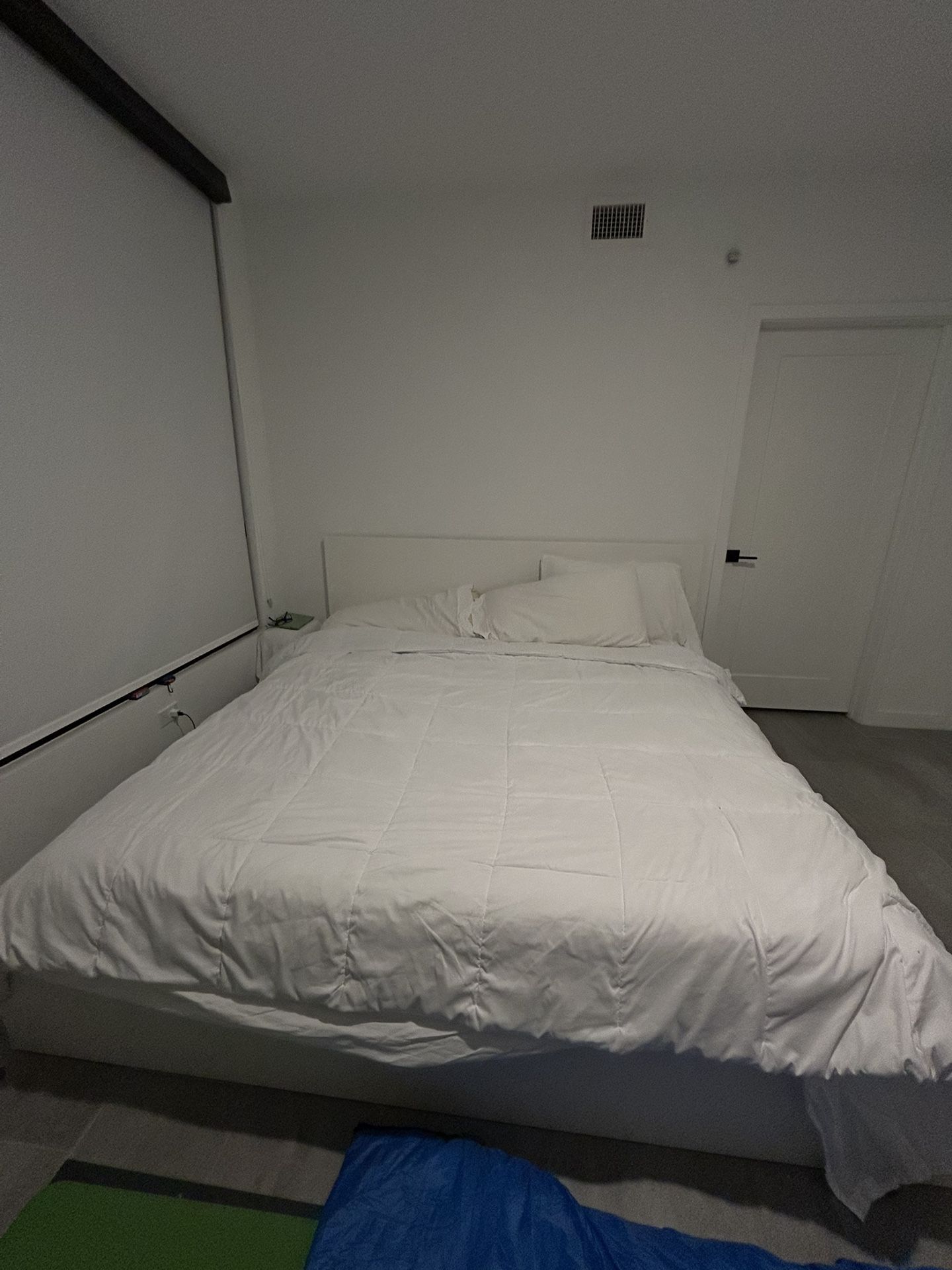Bed (King) -MALM BED Frame (White) + Free Mattress (As is, or may decline and ill throw it out)