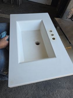Bathroom sink
