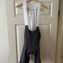 **NEVER USED** NeoPro V2.0 Cycling Bib 2XL (fits like XL)