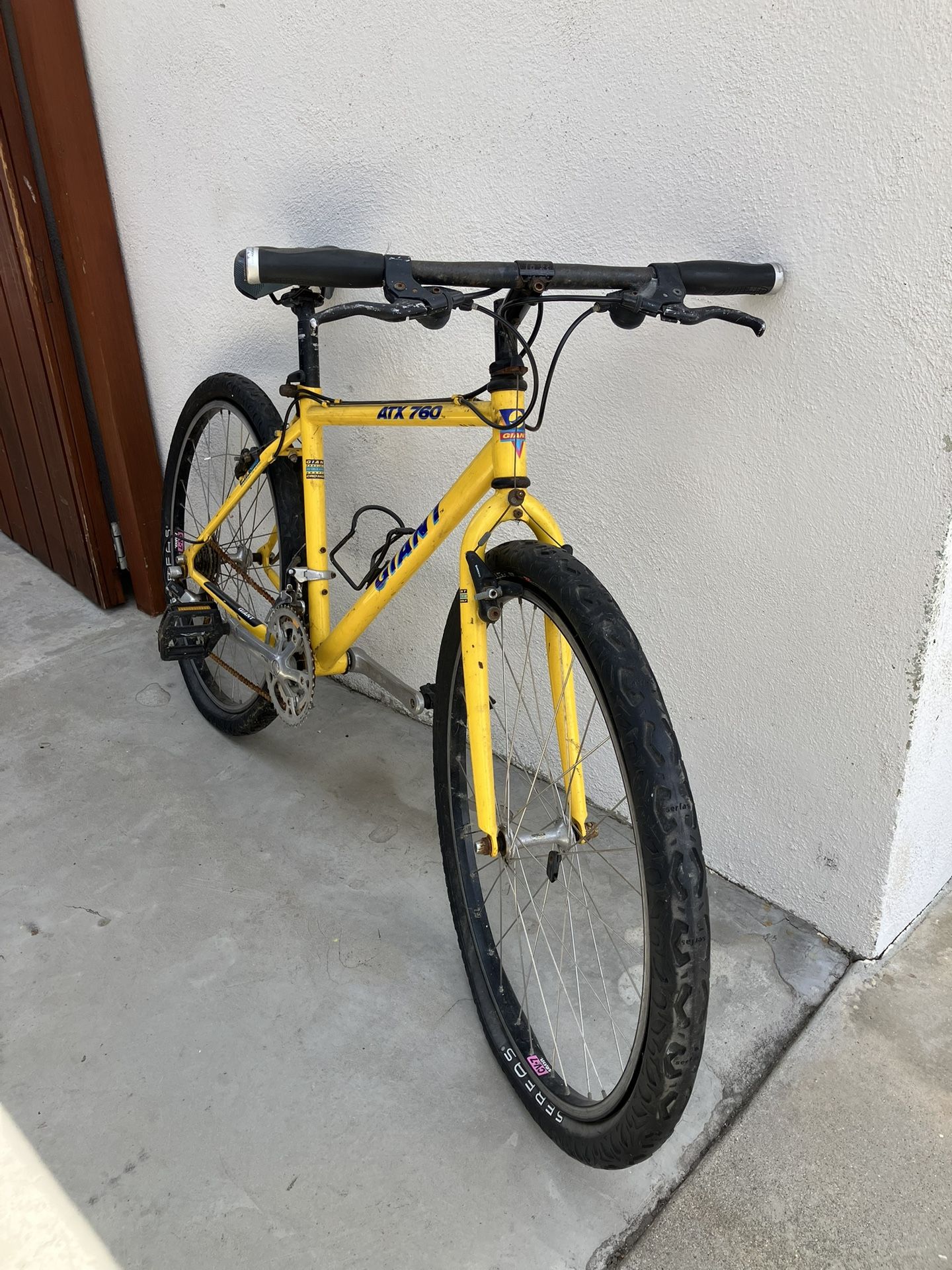 Giant ATX 760 Bike Yellow