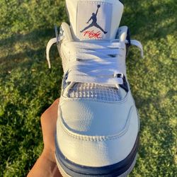 Jordan 4 