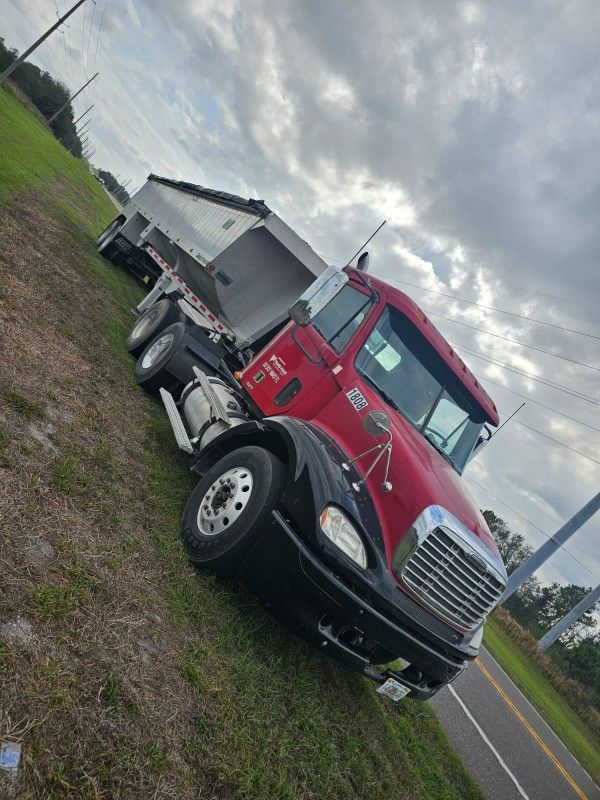 2007 Freightliner Columbia