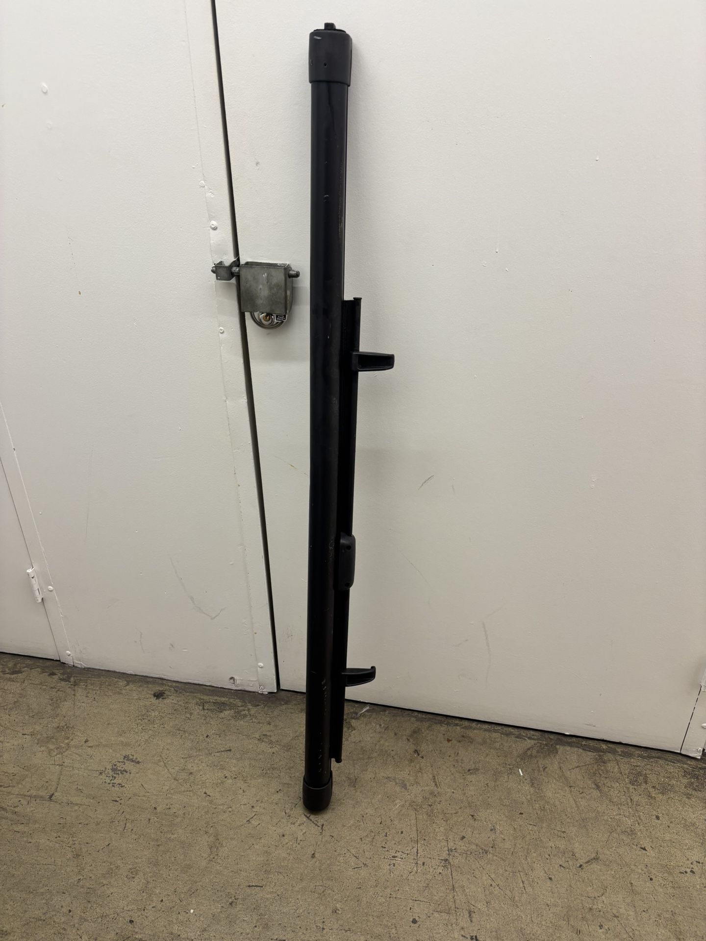 93-98 Grand Cherokee Zj Cargo Cover