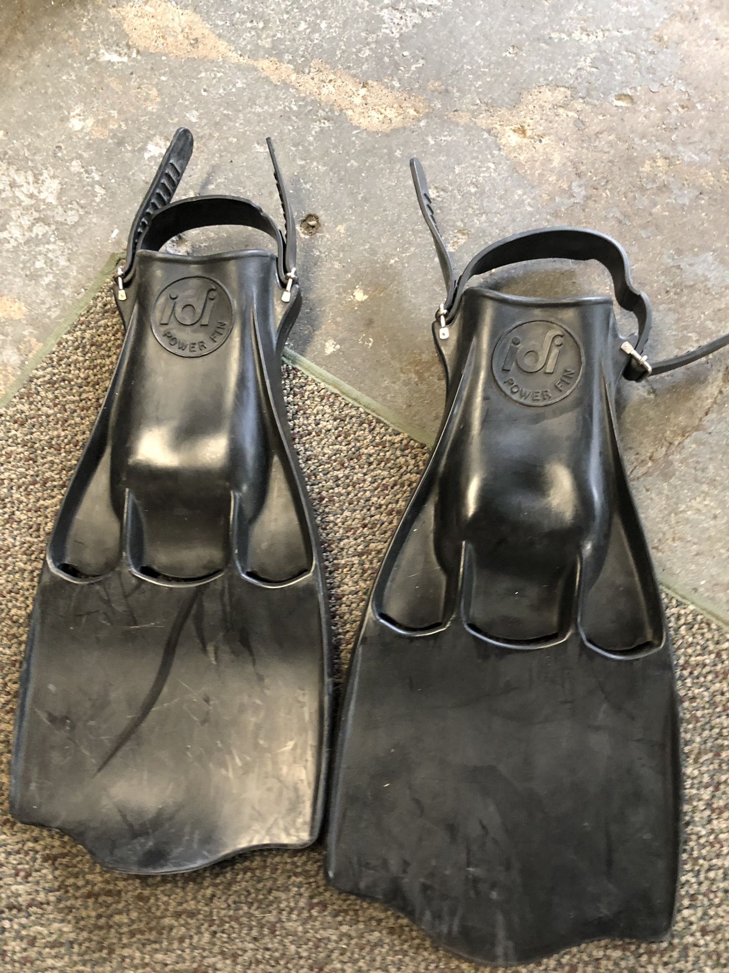 Scuba diving flippers two pairs 40 bucksOr make offer