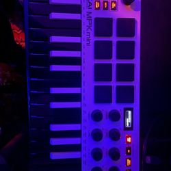 Akai Mini Mk3 Midi Keyboard