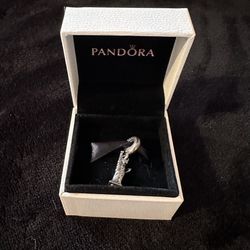 PANDORA Statue Of Liberty Charm